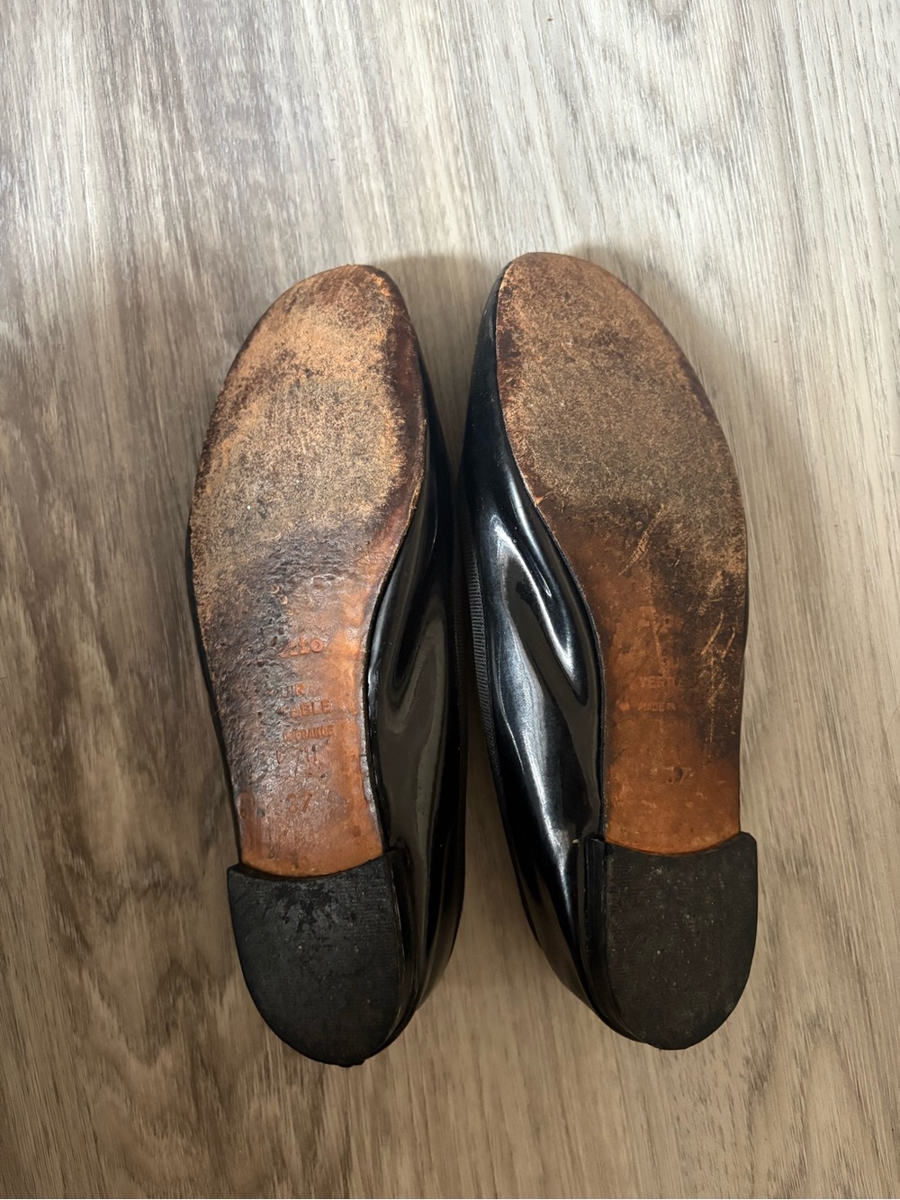 Repetto Black Patent Ballet Flats with Bow Trim - Picture 3 of 6